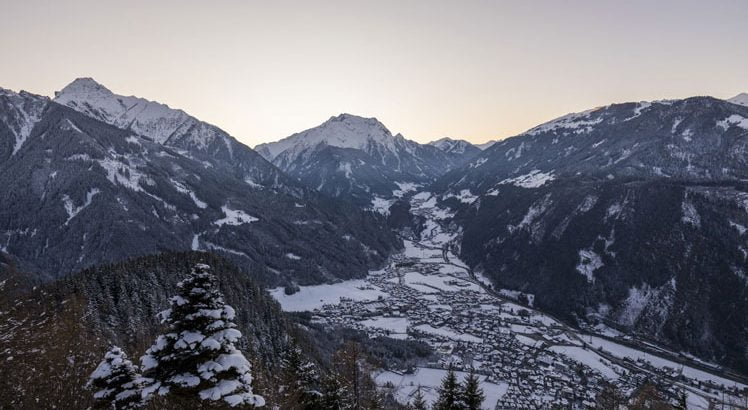Mayrhofen Hippach Wintersport ©Tirol Werbung / Grössinger Michael