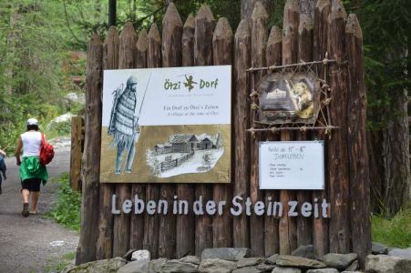 Het leven in de steentijd. Ötzi Dorf